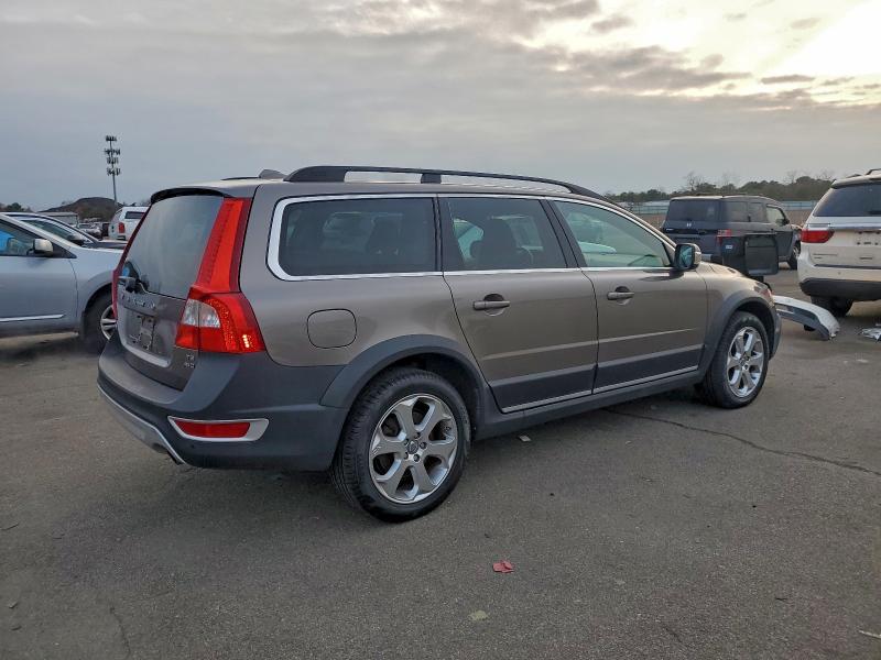 2010 VOLVO XC70 T6 #3305462112