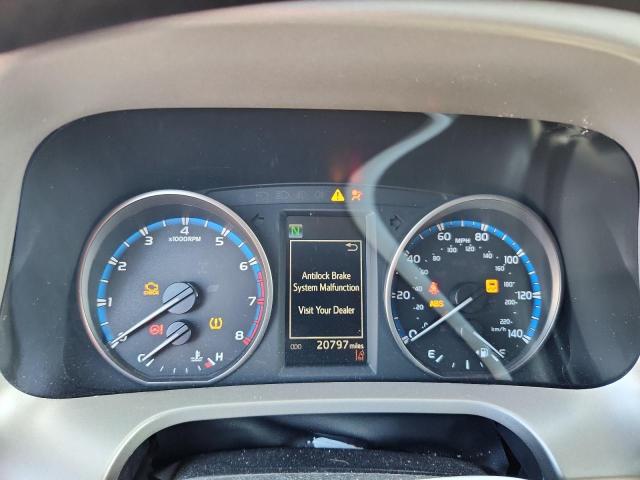 2018 TOYOTA RAV4 LE #3303925690