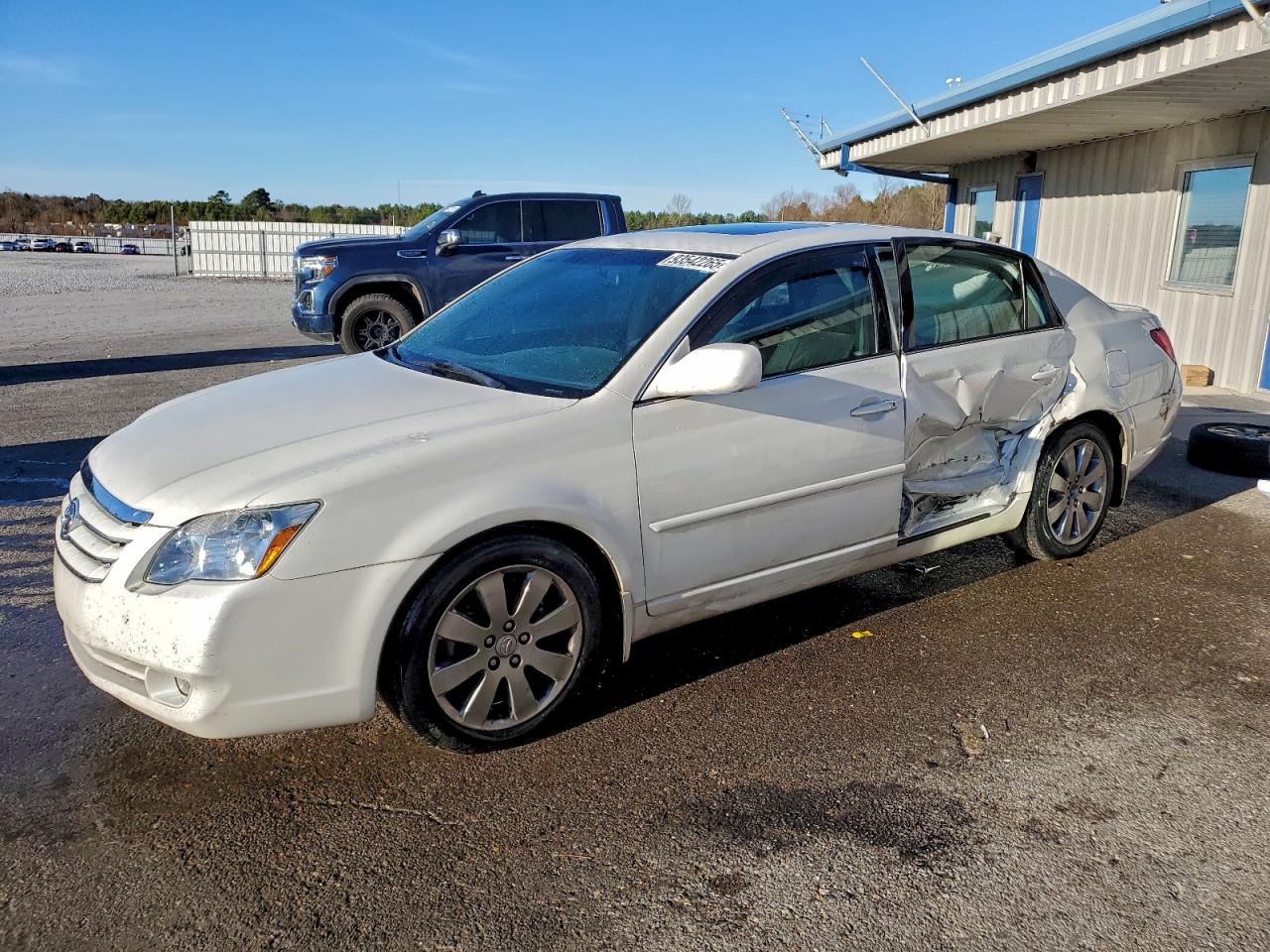 Lot #3301744335 2006 TOYOTA AVALON XL