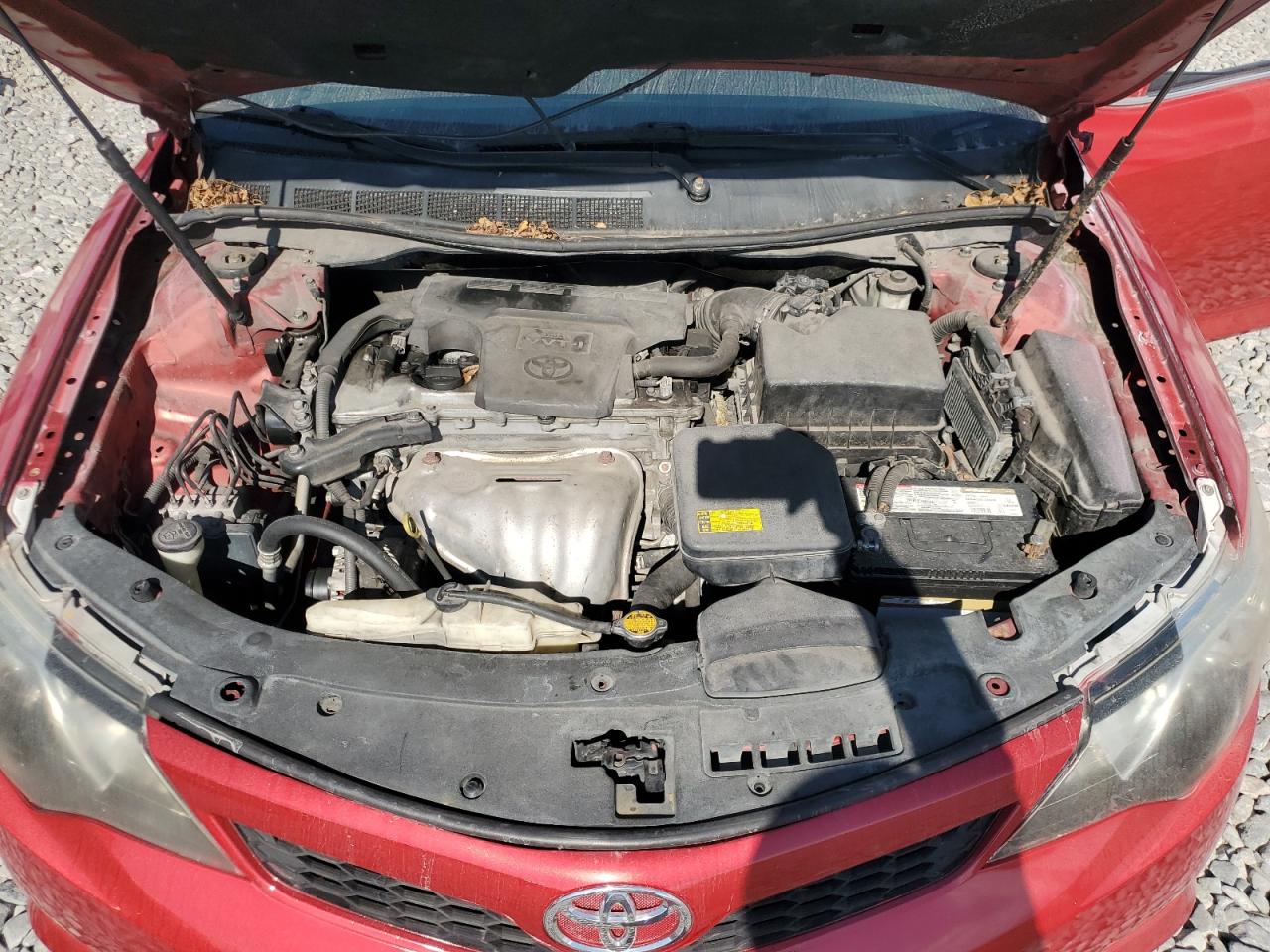 TOYOTA CAMRY BASE