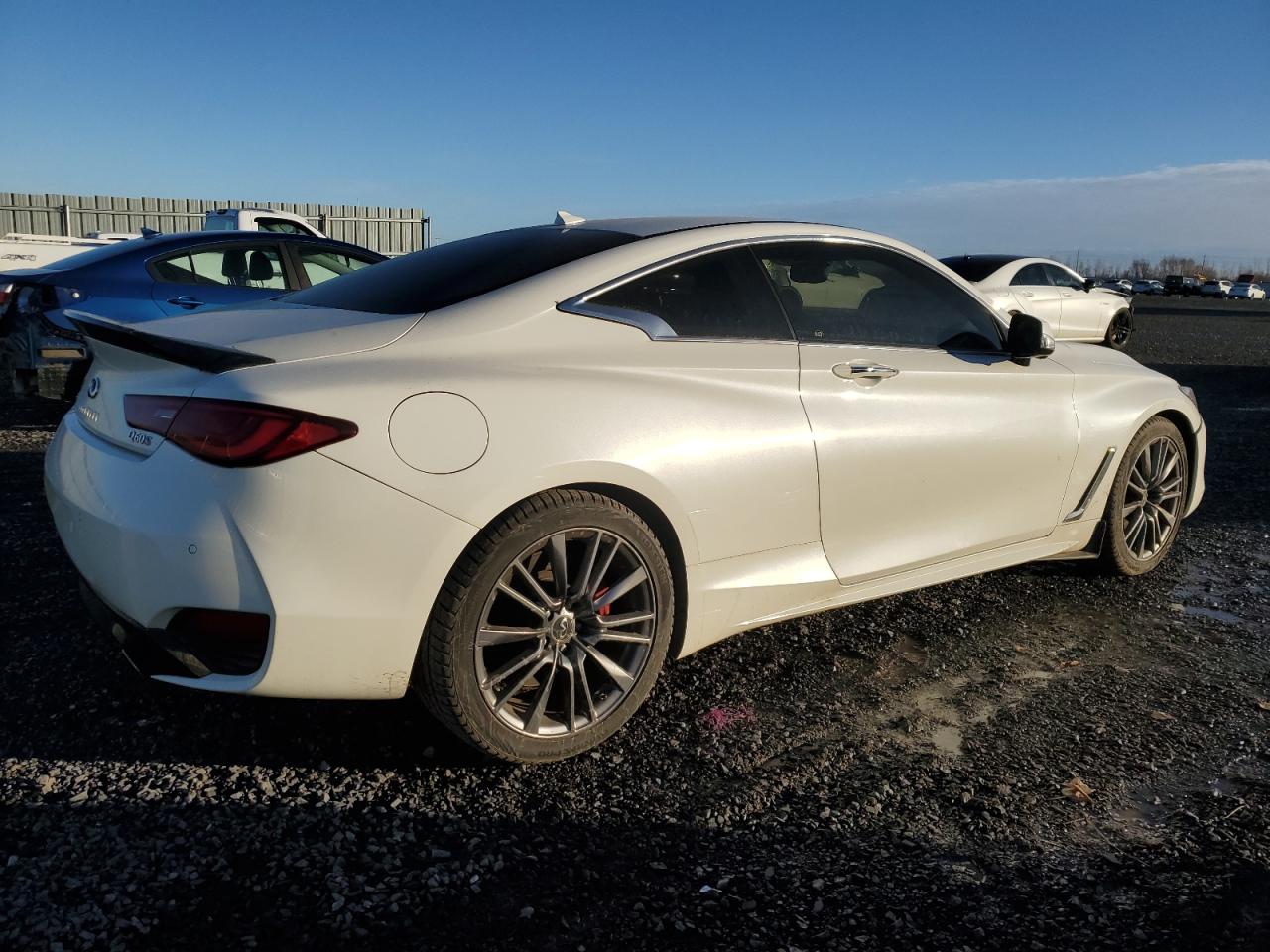 INFINITI Q60 RED SPORT 400