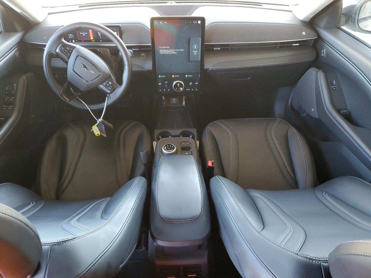 FORD MUSTANG PREMIUM