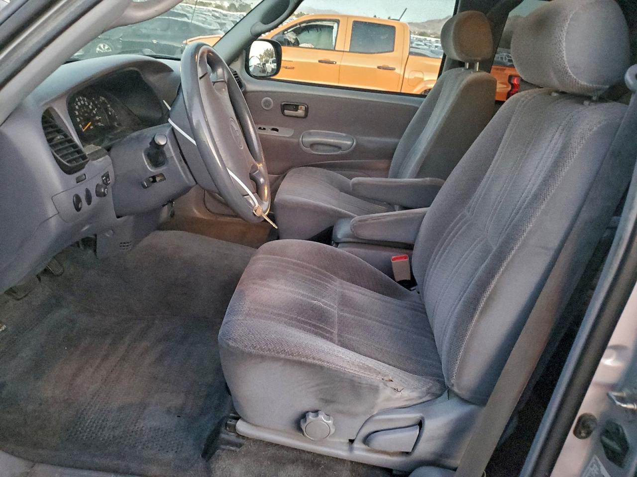 Lot #3312779100 2000 TOYOTA TUNDRA ACC