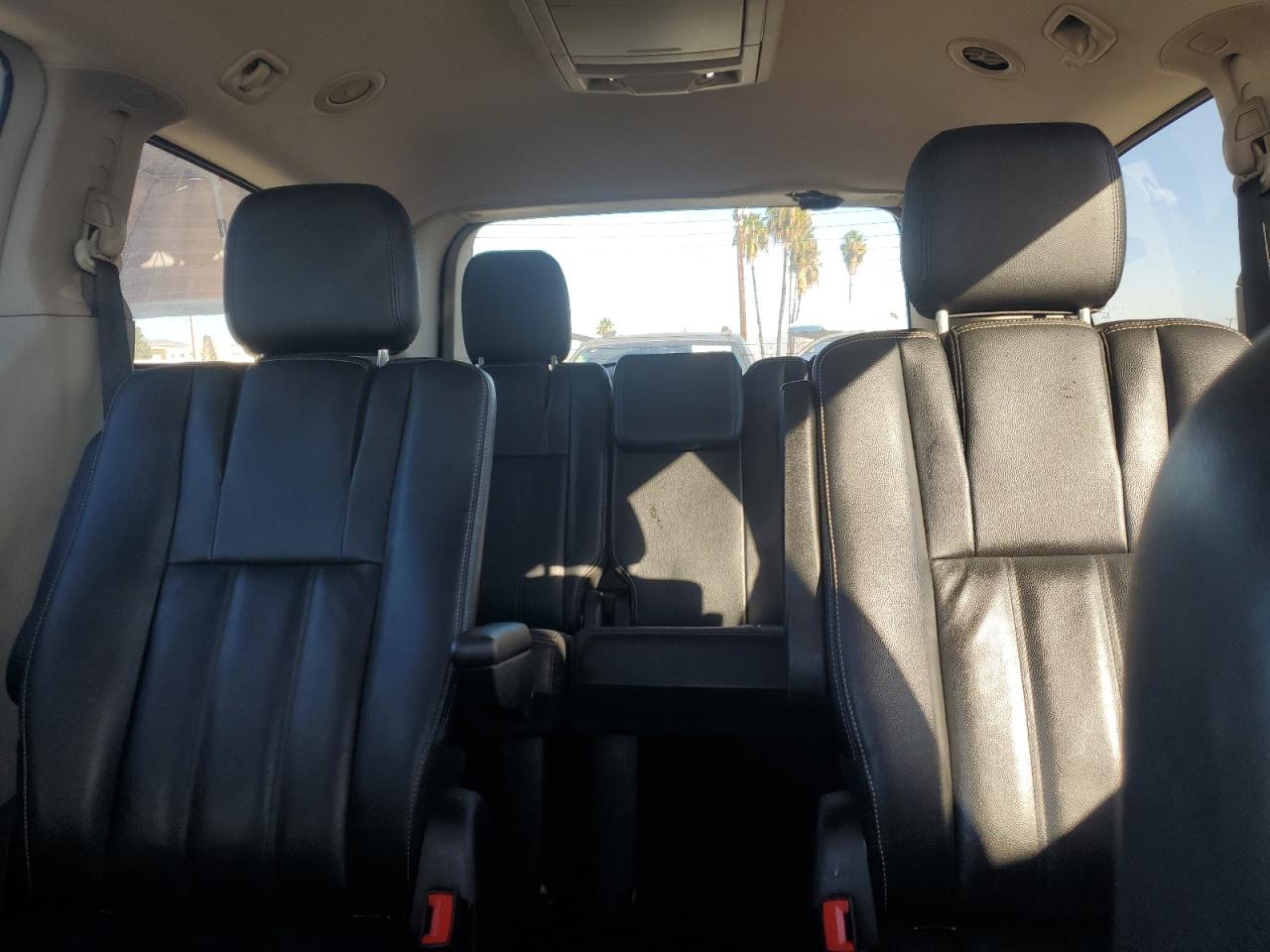 CHRYSLER TOWN & COUNTRY TOURING