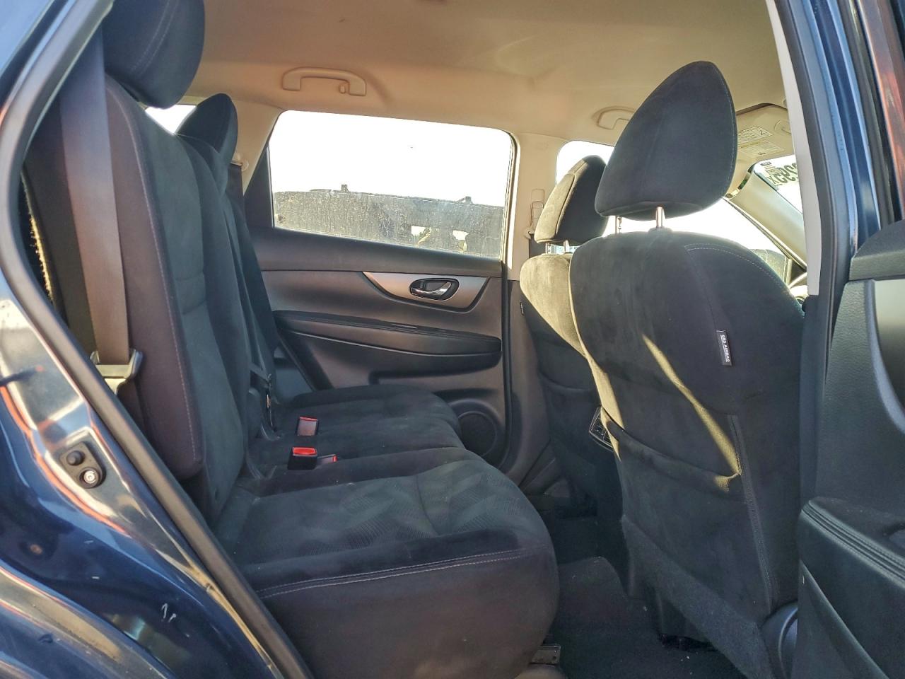 Lot #3302897908 2015 NISSAN ROGUE S