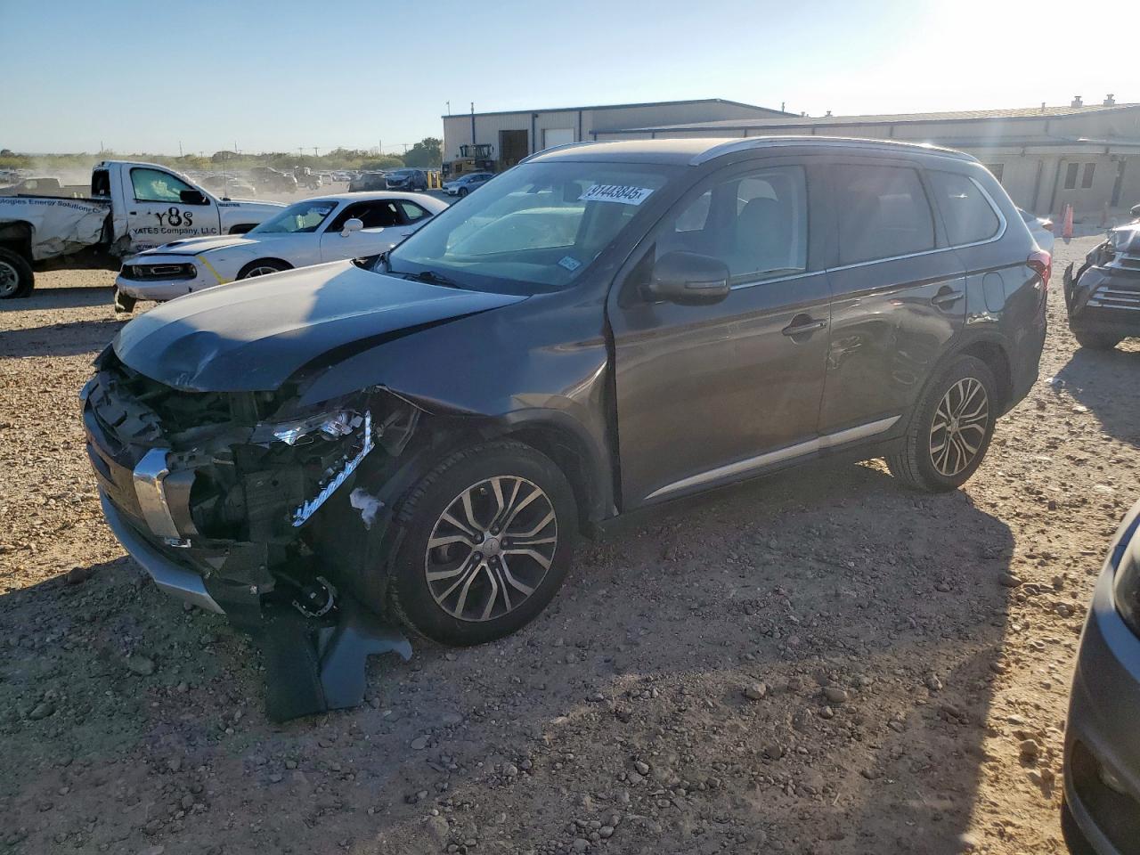 MITSUBISHI OUTLANDER SE