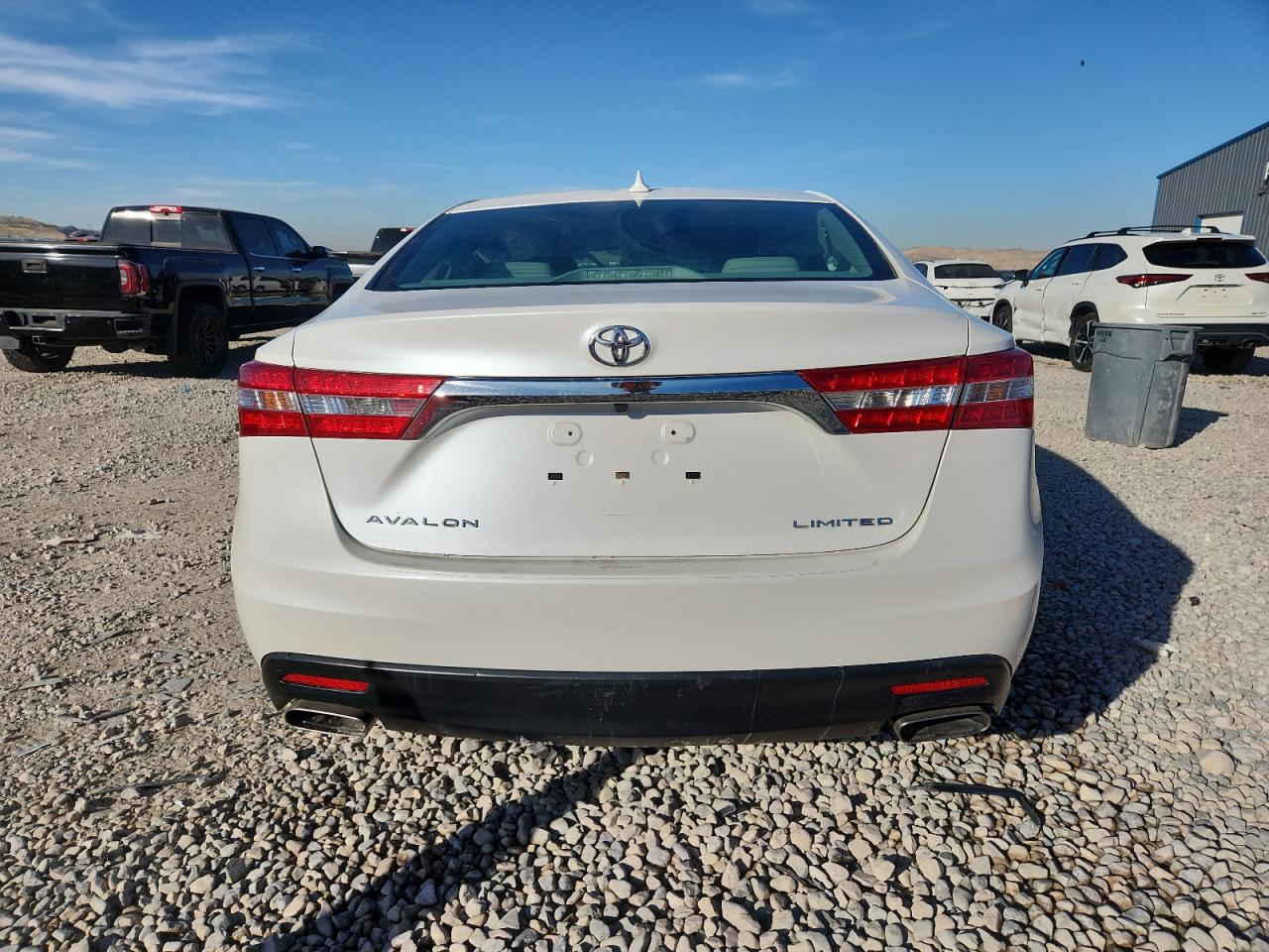 TOYOTA AVALON XLE