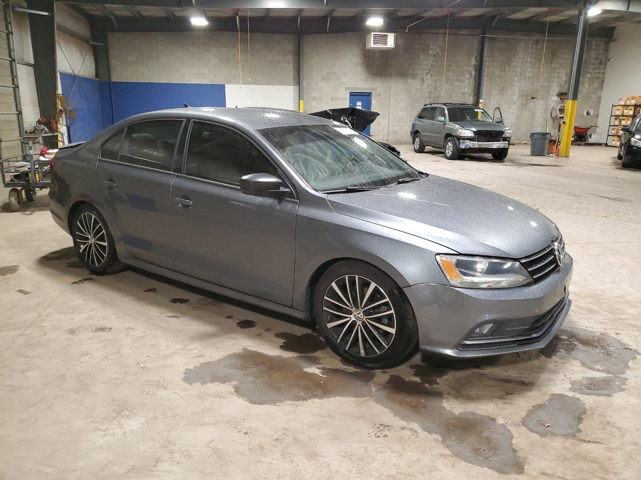 VOLKSWAGEN JETTA SPORT