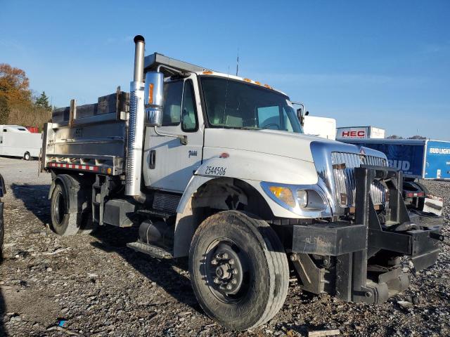Global Auto Auctions: 2005 INTERNATIONAL 7000 7400