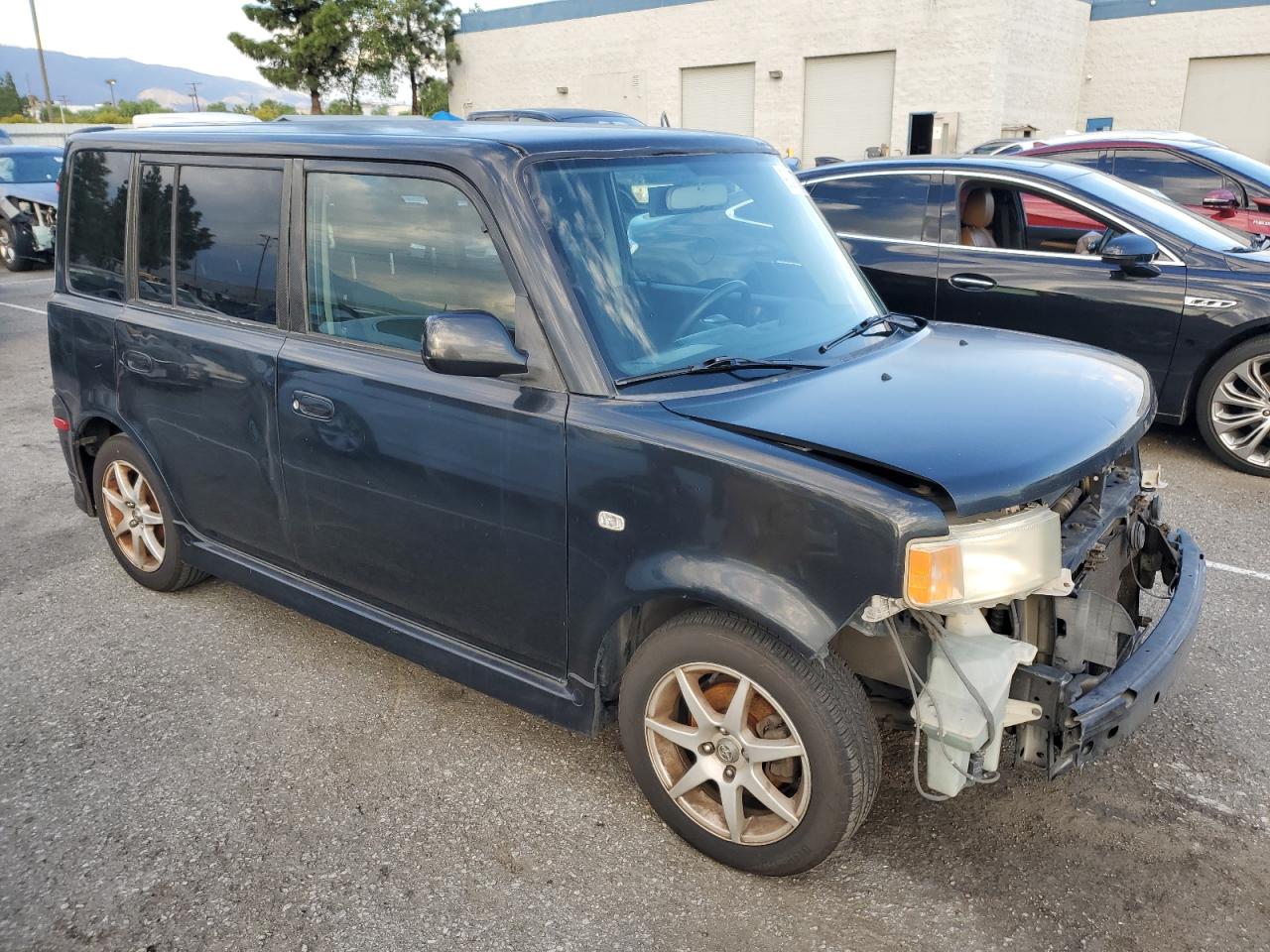 Lot #3302700036 2006 TOYOTA SCION XB