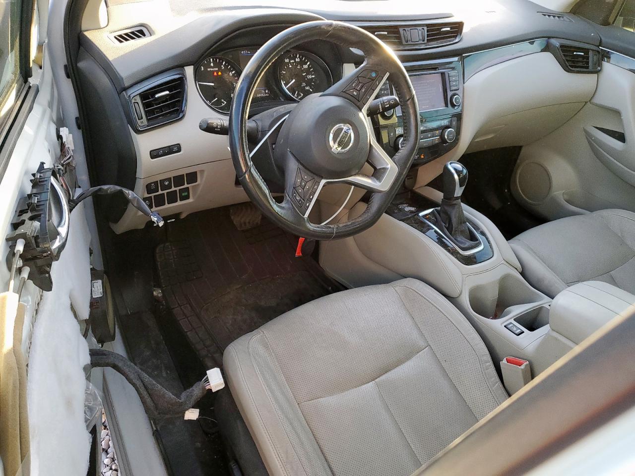 NISSAN ROGUE SPORT S