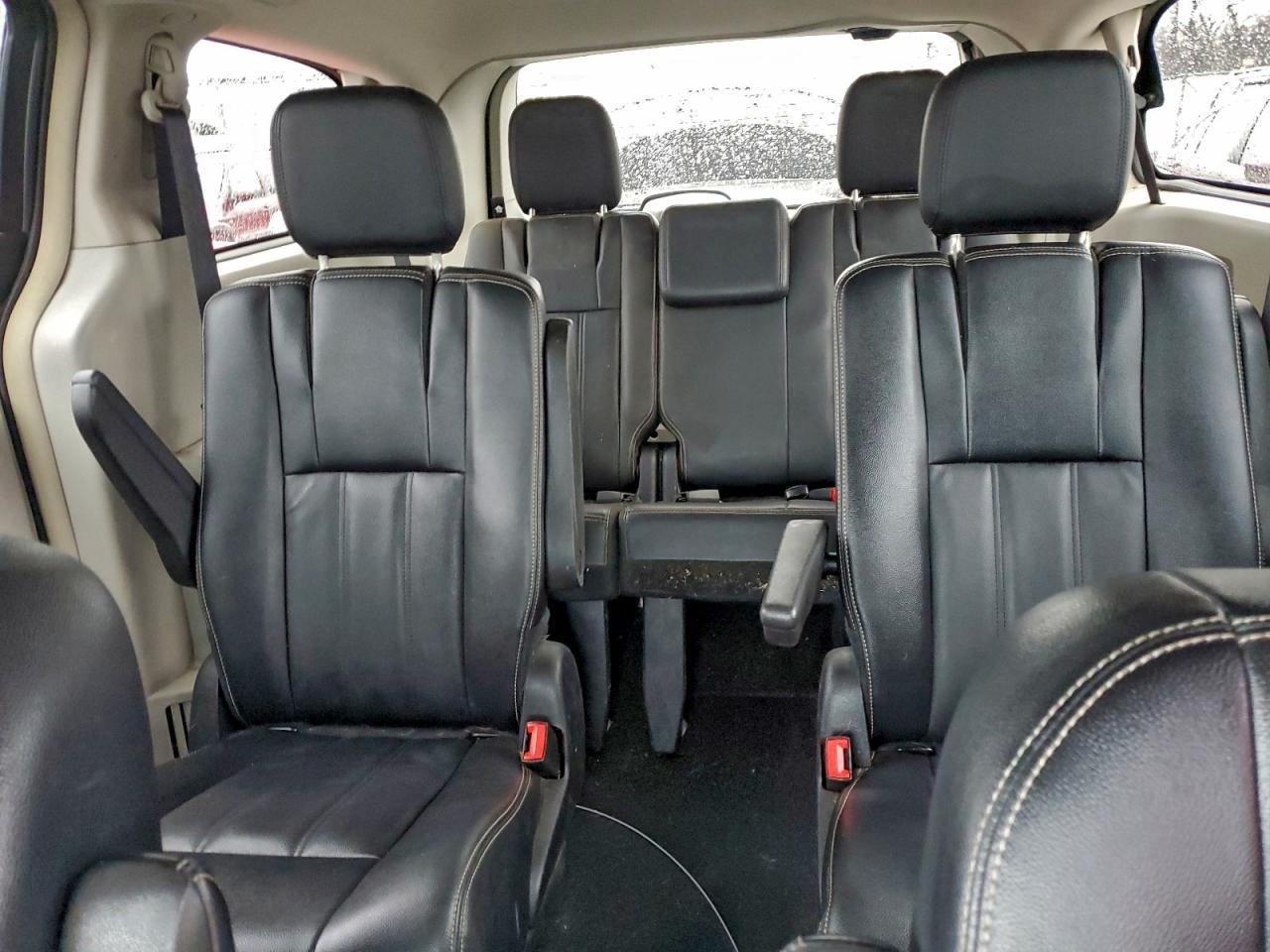 CHRYSLER TOWN & COUNTRY TOURING