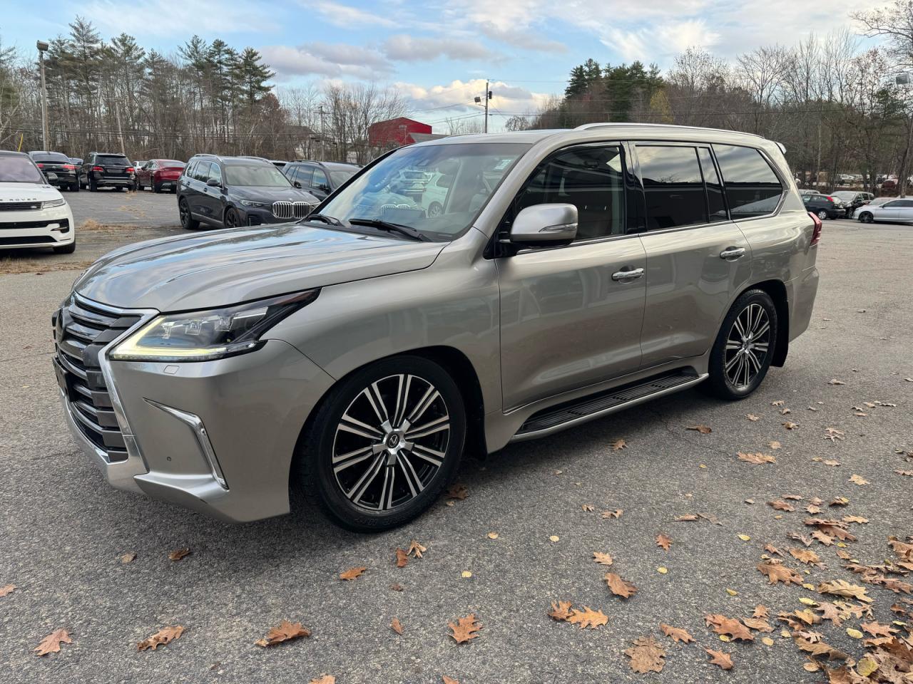 LEXUS LX 570
