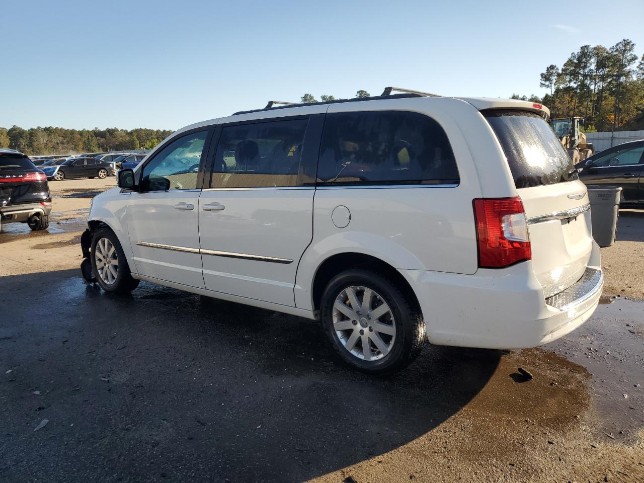 CHRYSLER TOWN & COUNTRY TOURING L