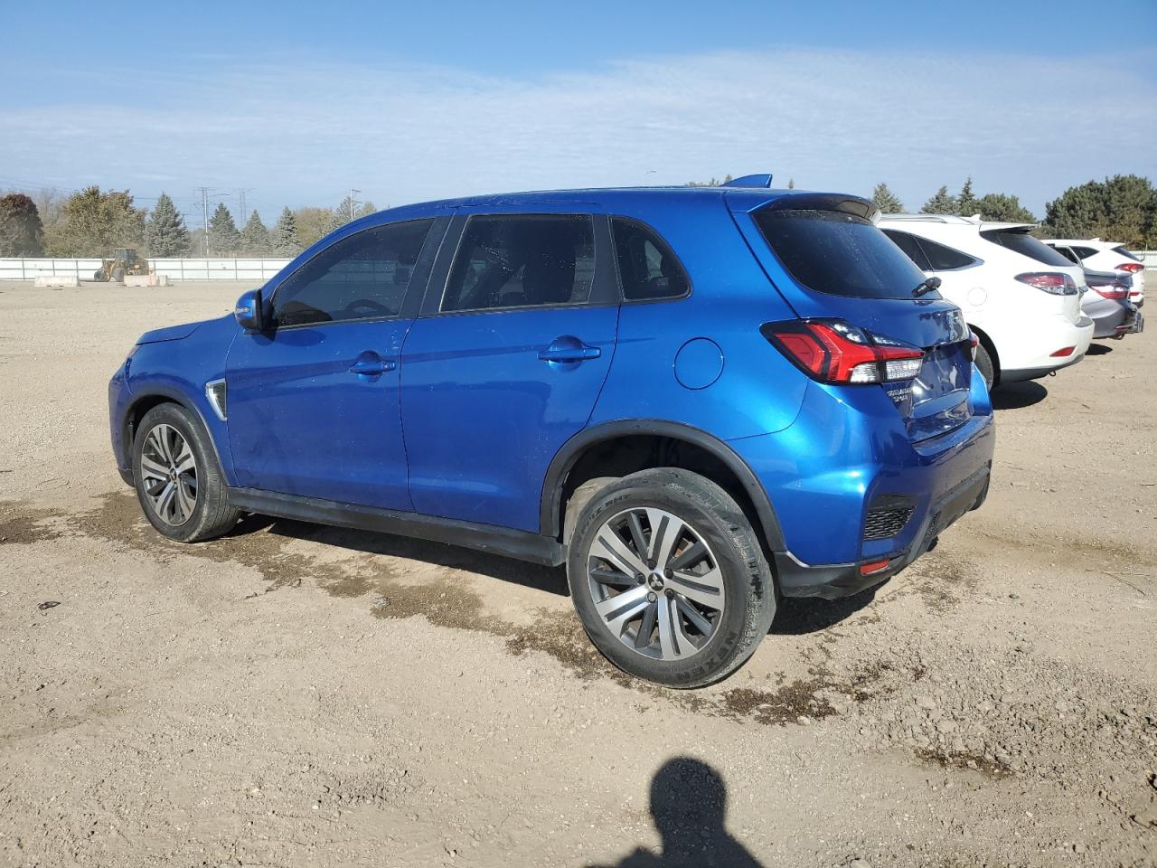 MITSUBISHI OUTLANDER ES