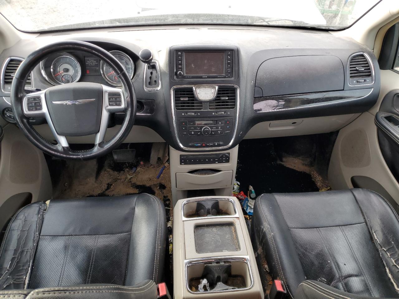 CHRYSLER TOWN & COUNTRY TOURING L