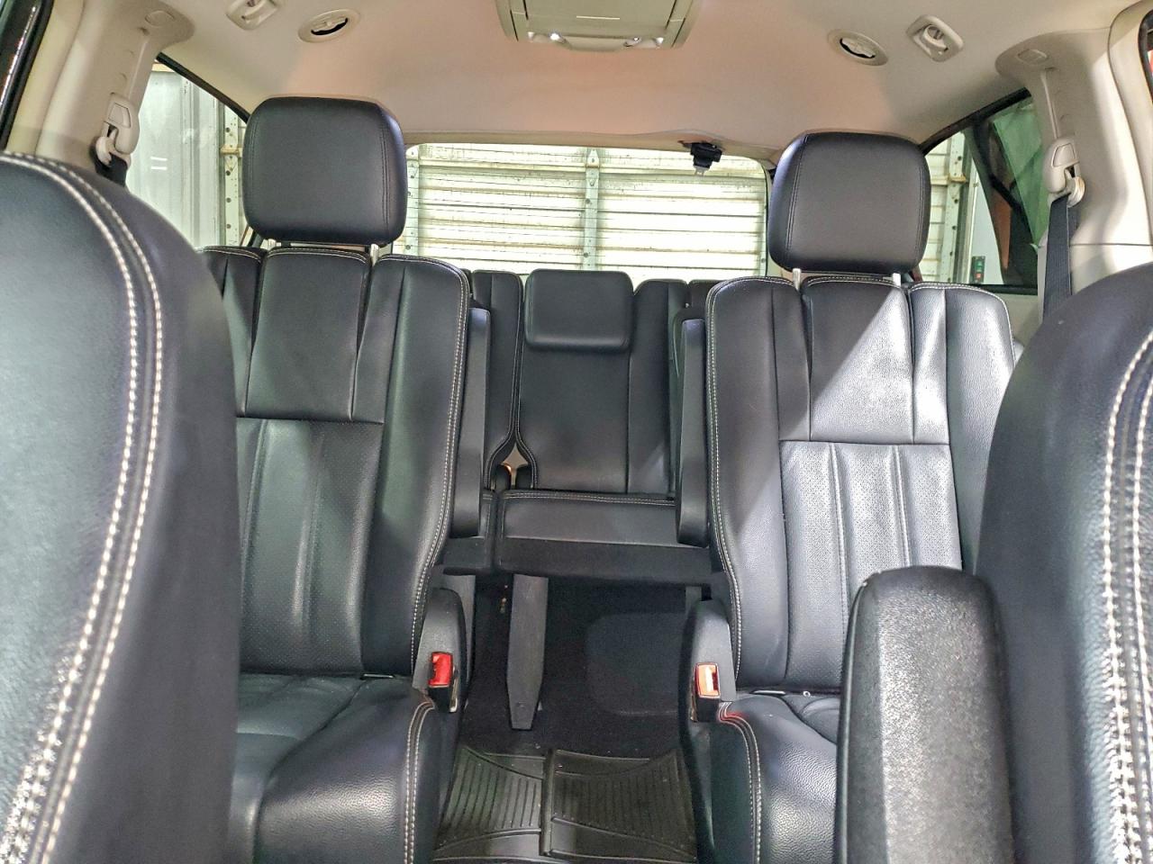 CHRYSLER TOWN & COUNTRY TOURING