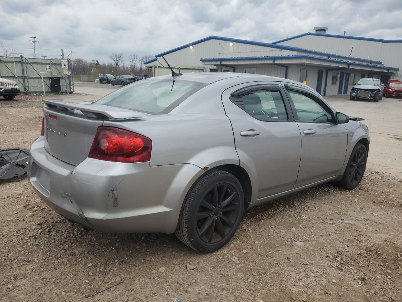 DODGE AVENGER SE