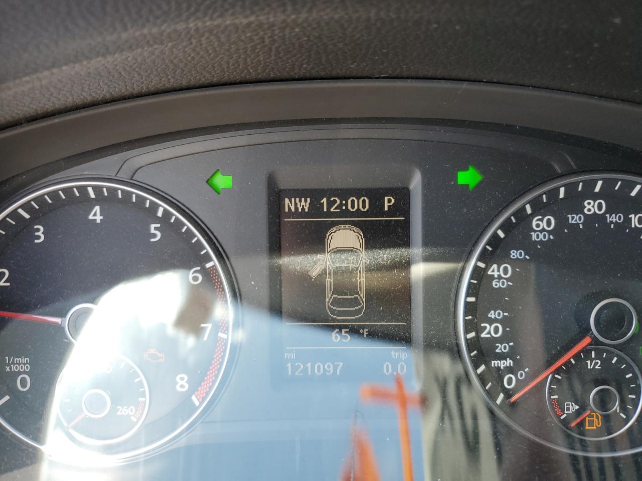 VOLKSWAGEN PASSAT SE