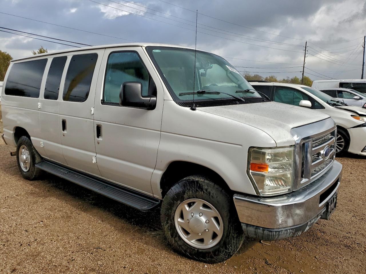 FORD ECONOLINE E350 SUPER DUTY WAGON