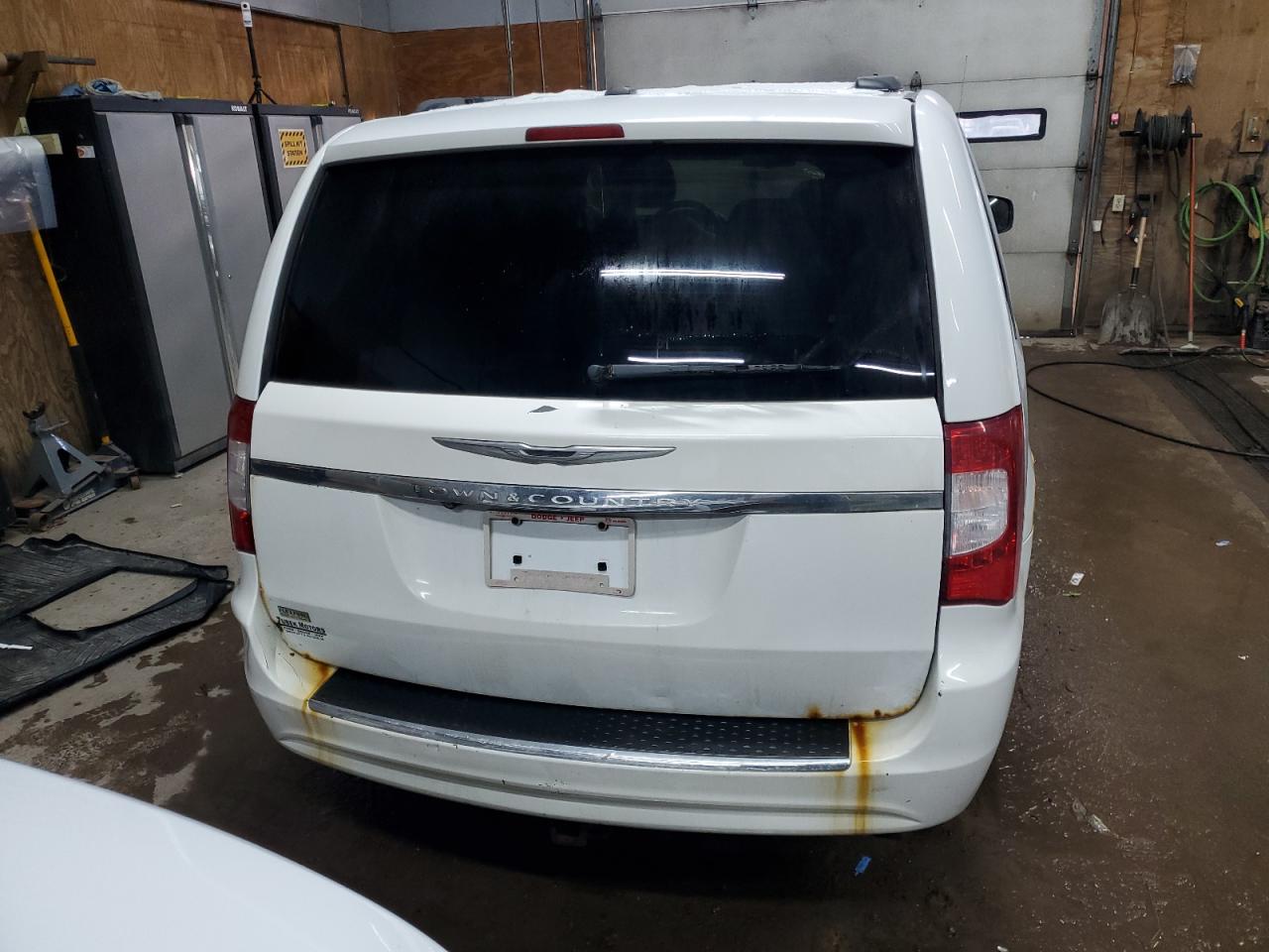 CHRYSLER TOWN & COUNTRY TOURING