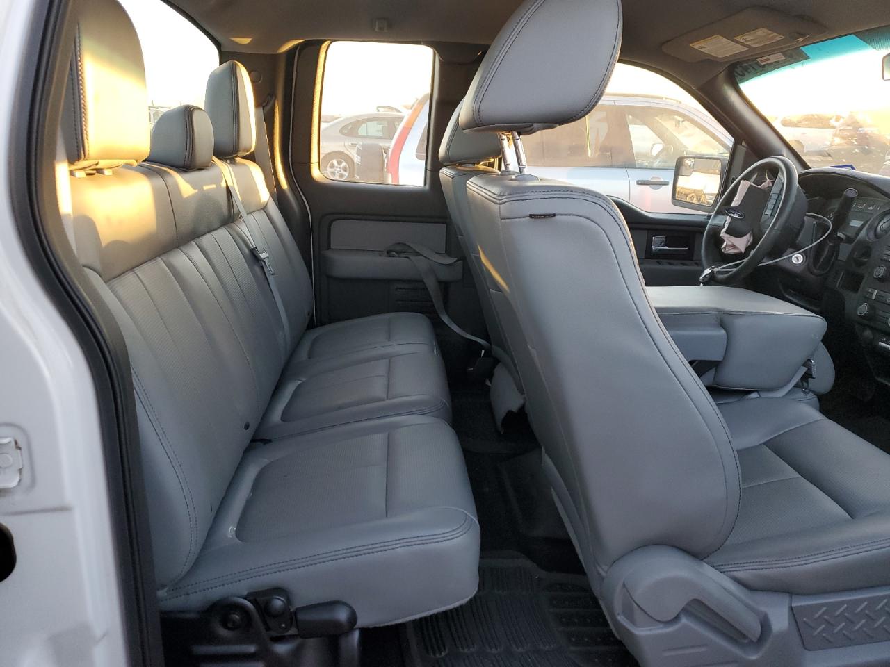 FORD F-150 SUPER CAB