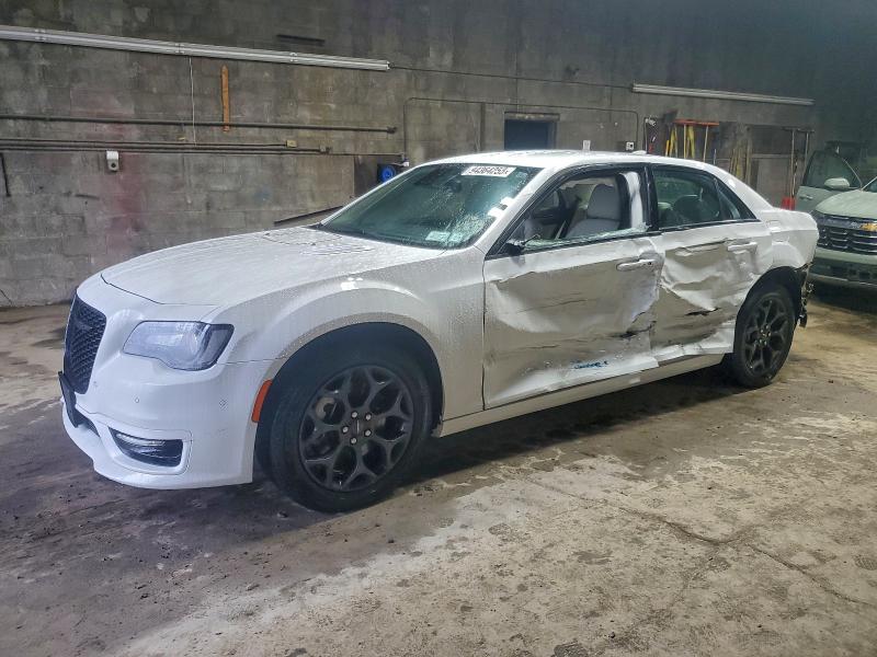 Global Auto Auctions: 2023 CHRYSLER 300 TOURIN