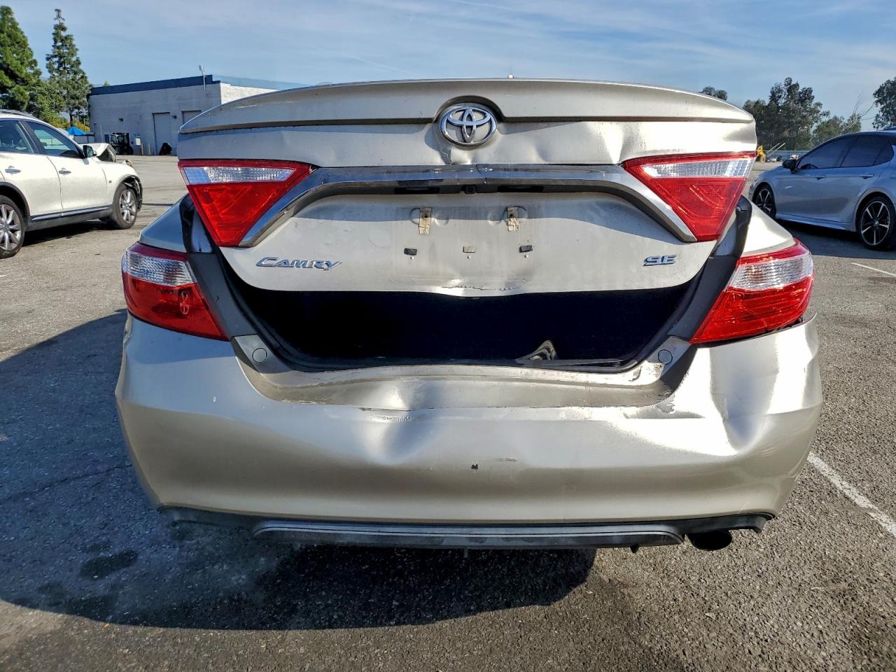 Lot #3304099509 2016 TOYOTA CAMRY LE