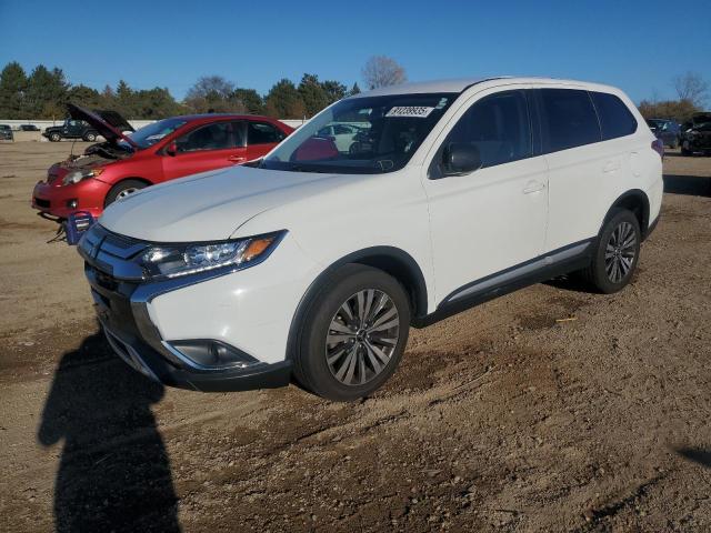 Global Auto Auctions: 2019 MITSUBISHI OUTLANDER