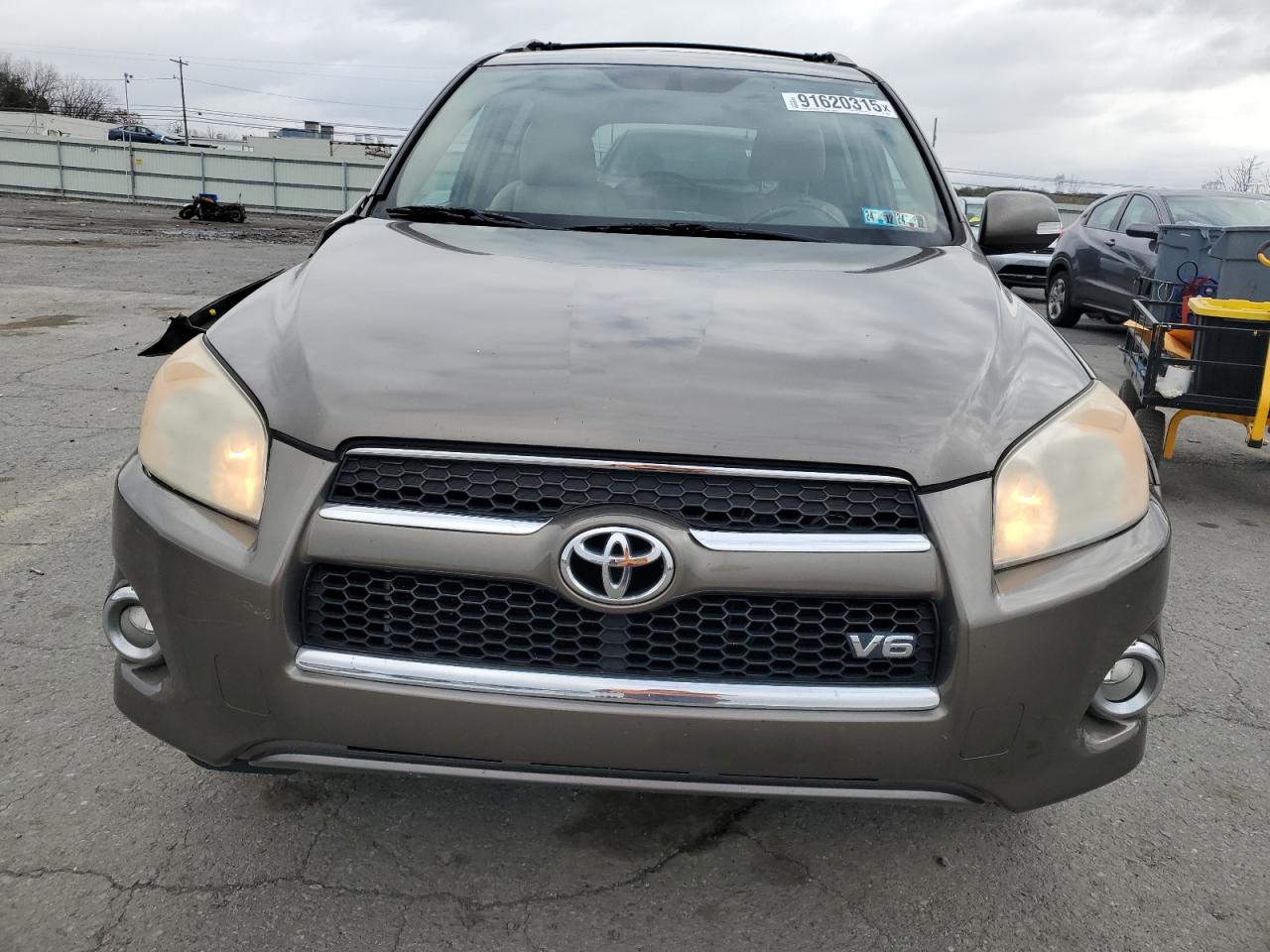 TOYOTA RAV4 LIMITED