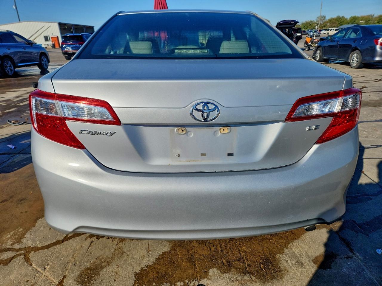 TOYOTA CAMRY BASE