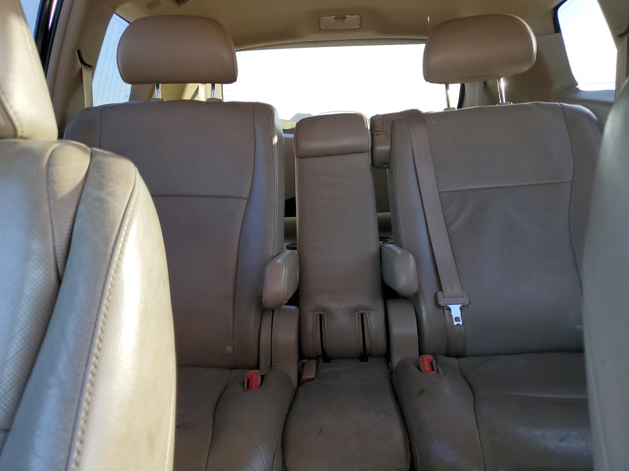 TOYOTA HIGHLANDER LIMITED