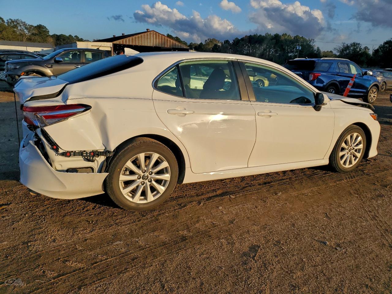 TOYOTA CAMRY LE
