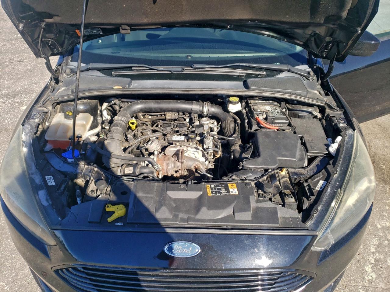 Lot #3305325303 2018 FORD FOCUS SE