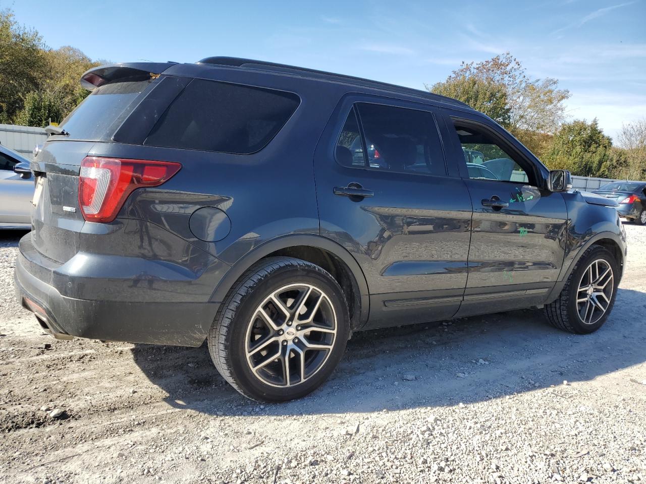 FORD EXPLORER SPORT