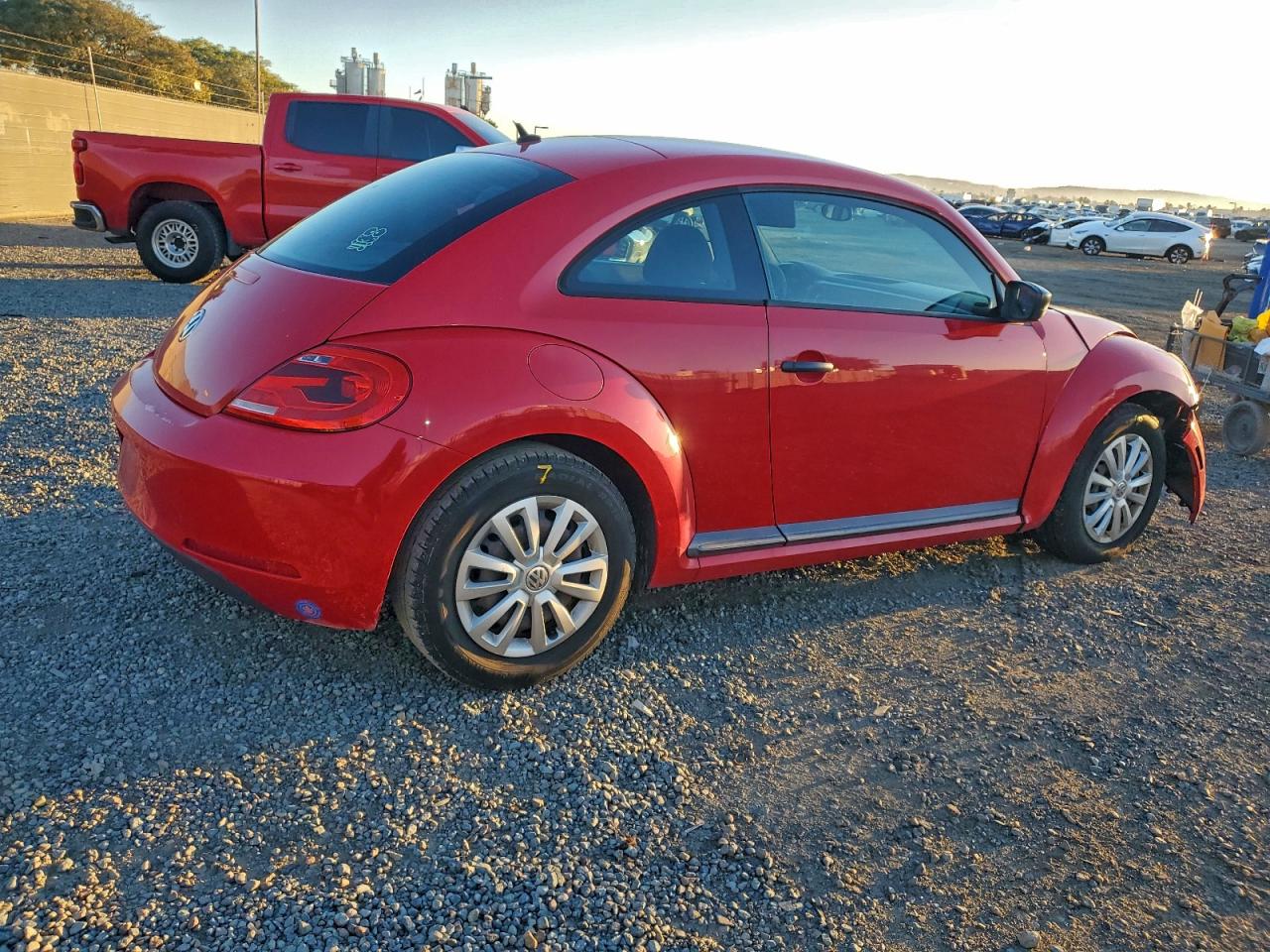 VOLKSWAGEN BEETLE
