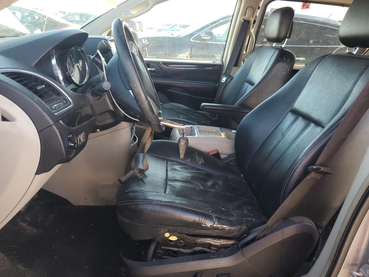 CHRYSLER TOWN & COUNTRY TOURING