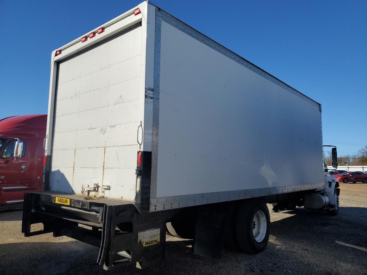 Lot #3291441163 2013 INTERNATIONAL 4300