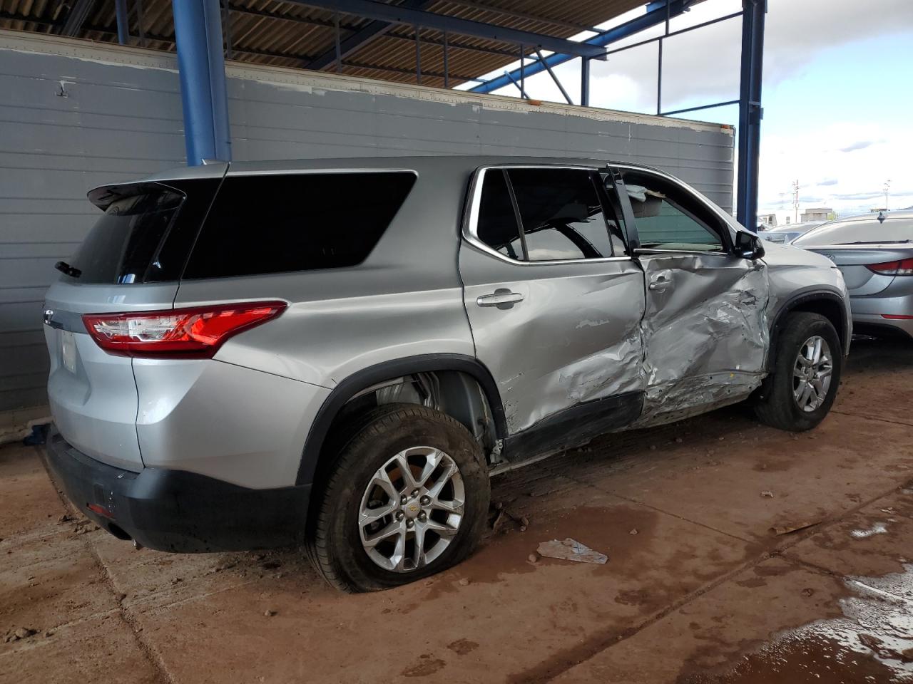 CHEVROLET TRAVERSE LS