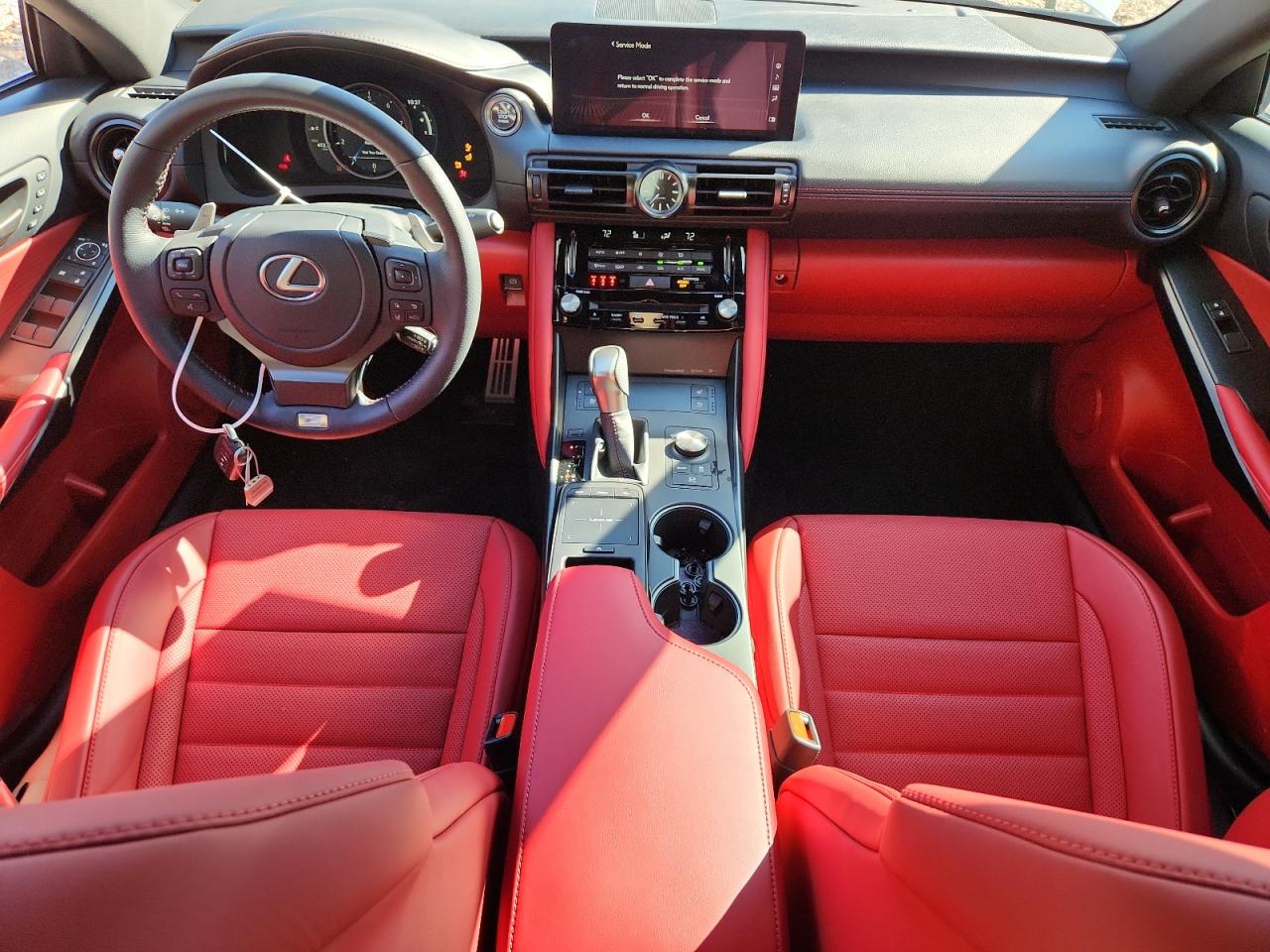 LEXUS IS 350 F SPORT DESIGN