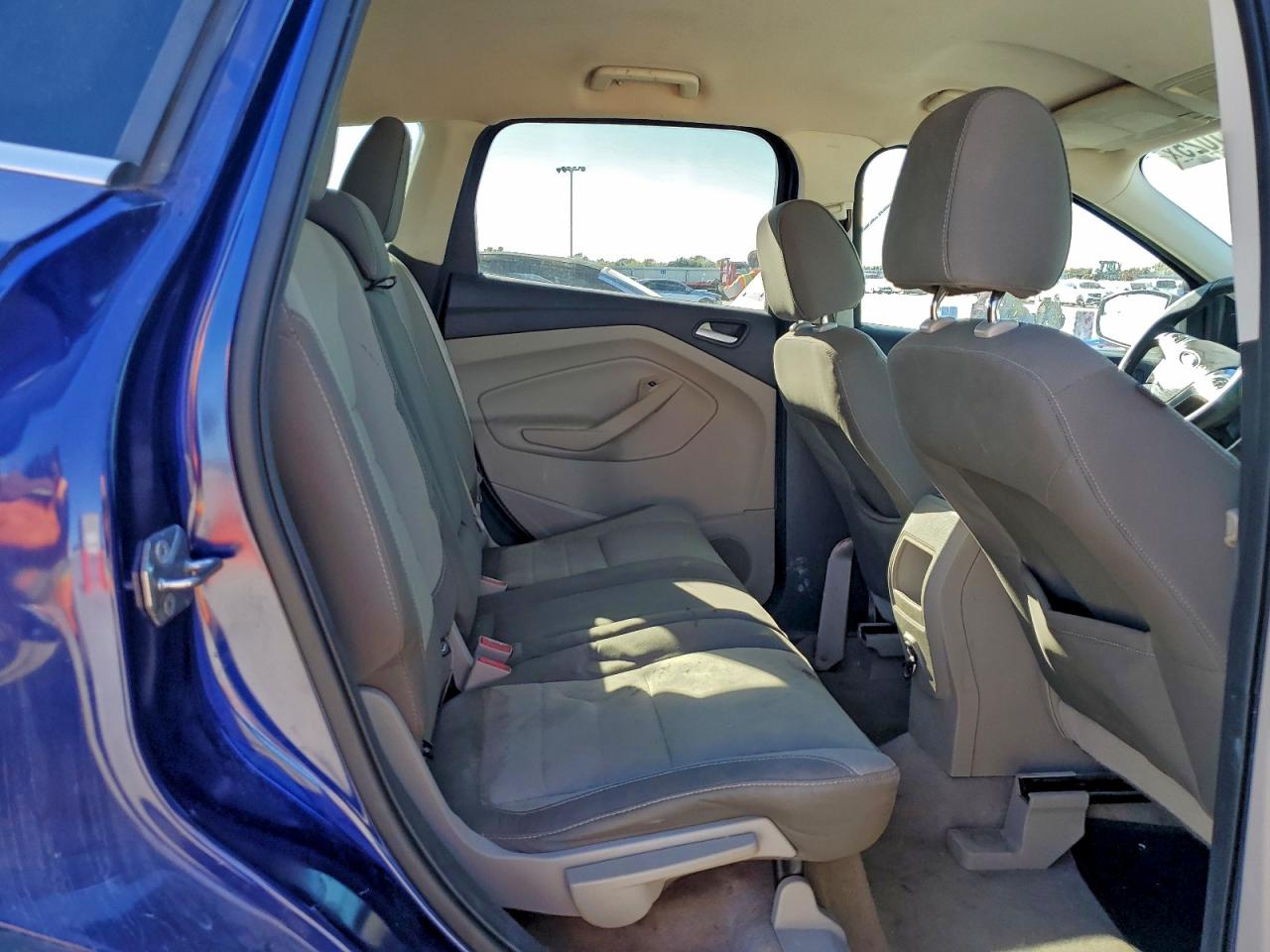 FORD ESCAPE SE