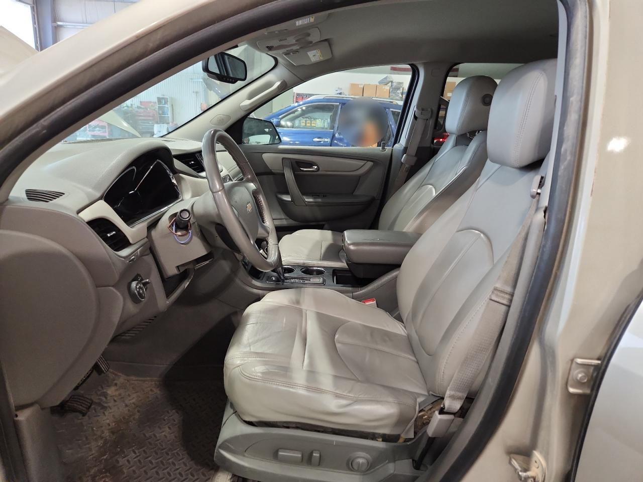 CHEVROLET TRAVERSE LT