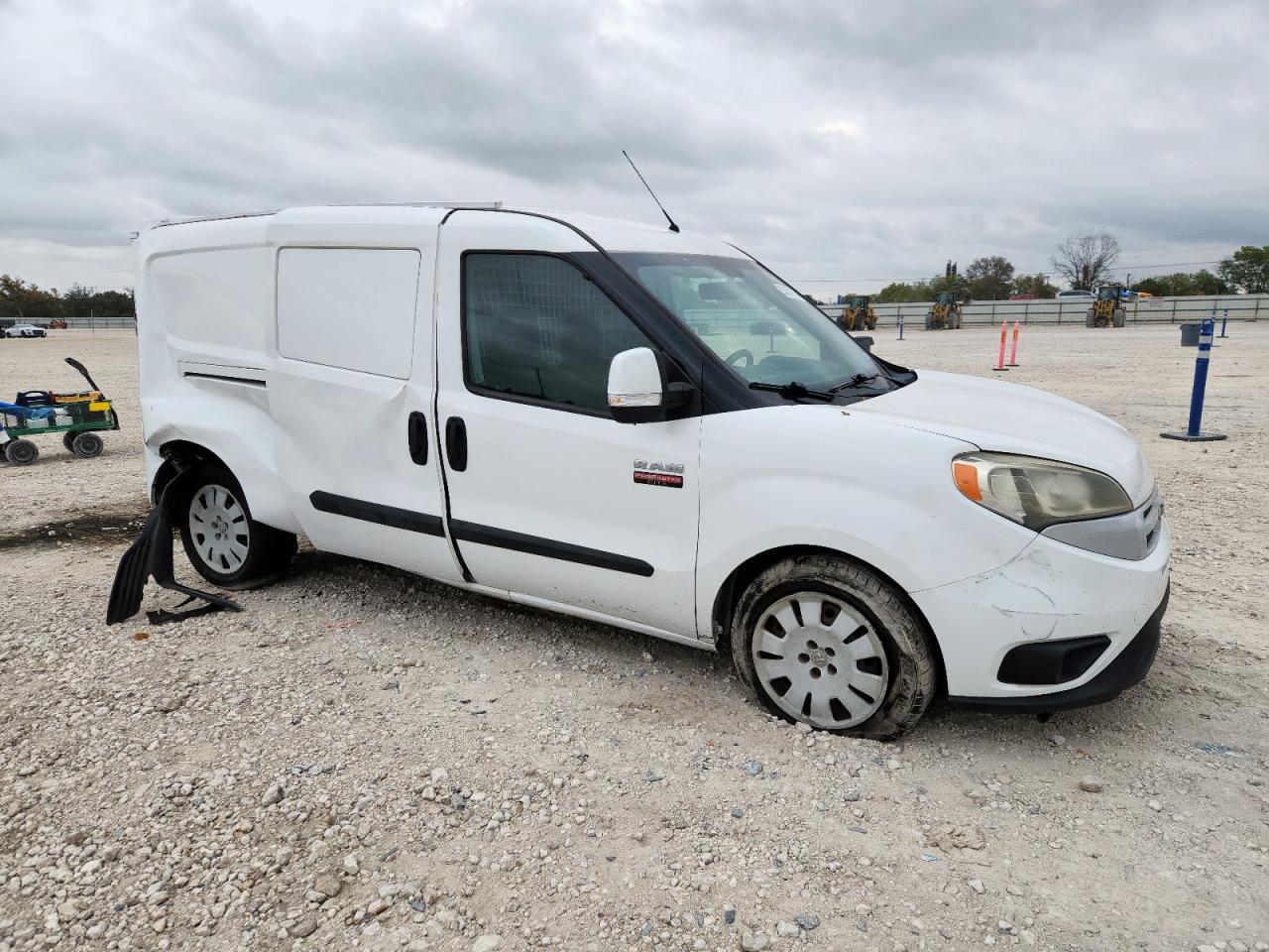 RAM PROMASTER SLT