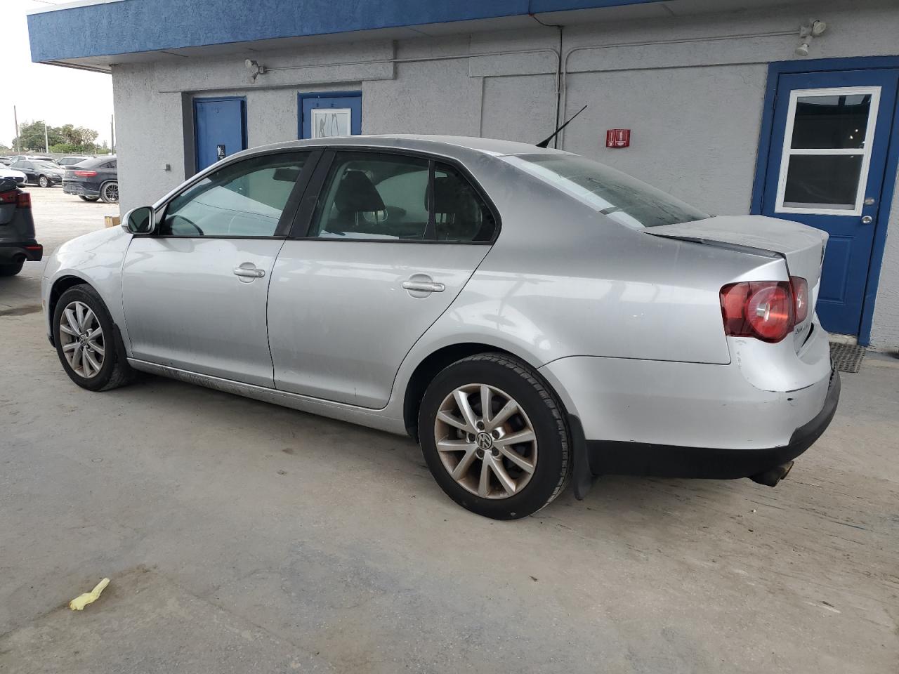 VOLKSWAGEN JETTA SE