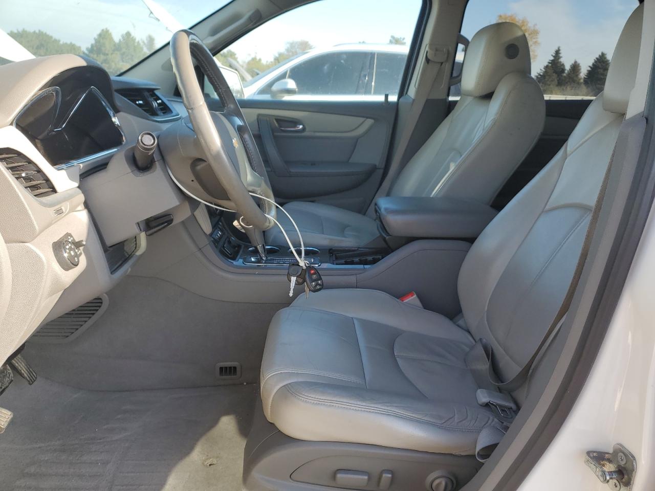 CHEVROLET TRAVERSE LT