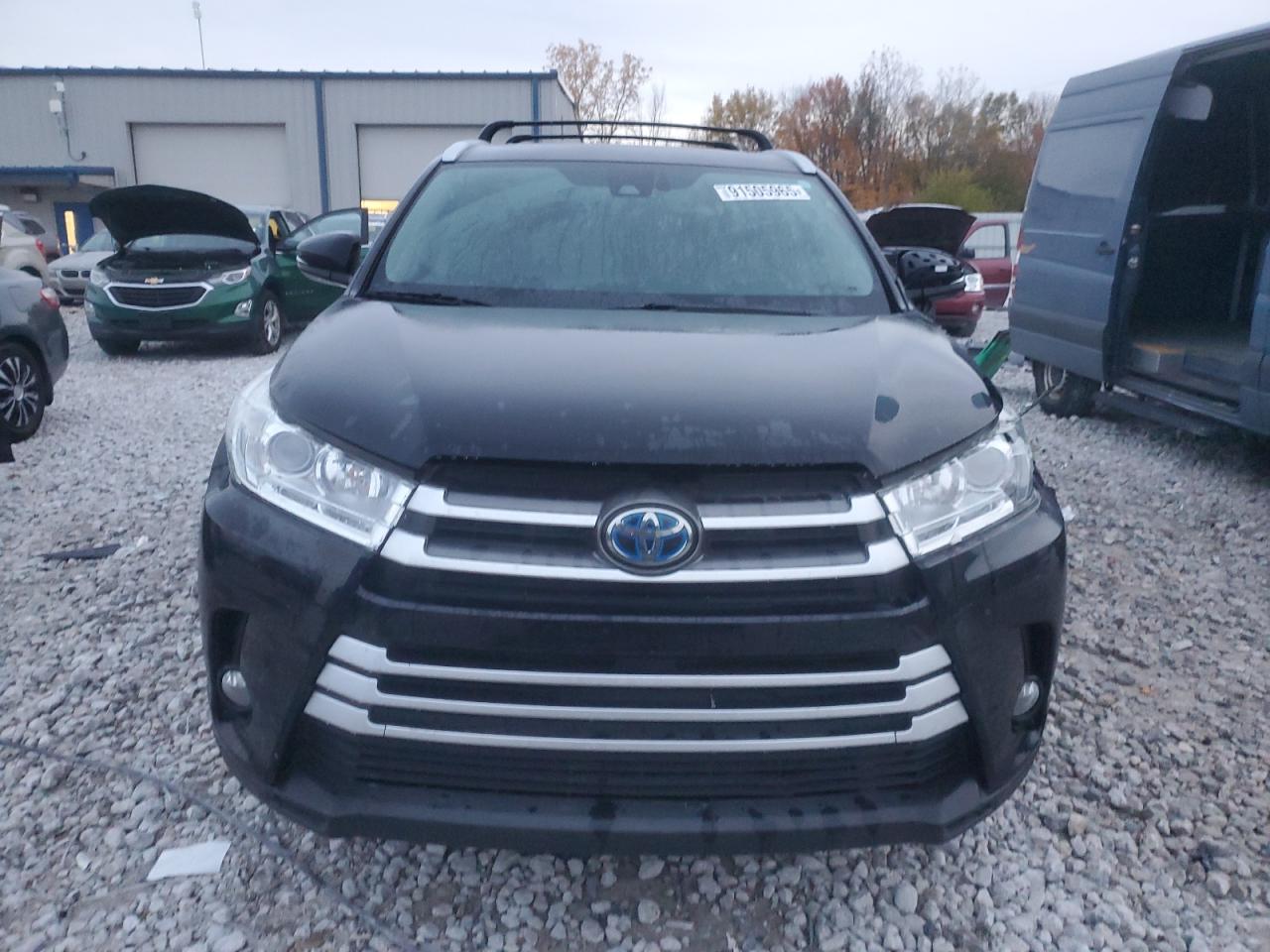 TOYOTA HIGHLANDER HYBRID