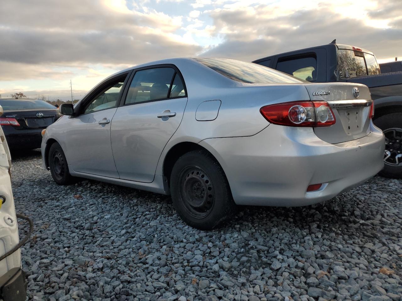 TOYOTA COROLLA BASE