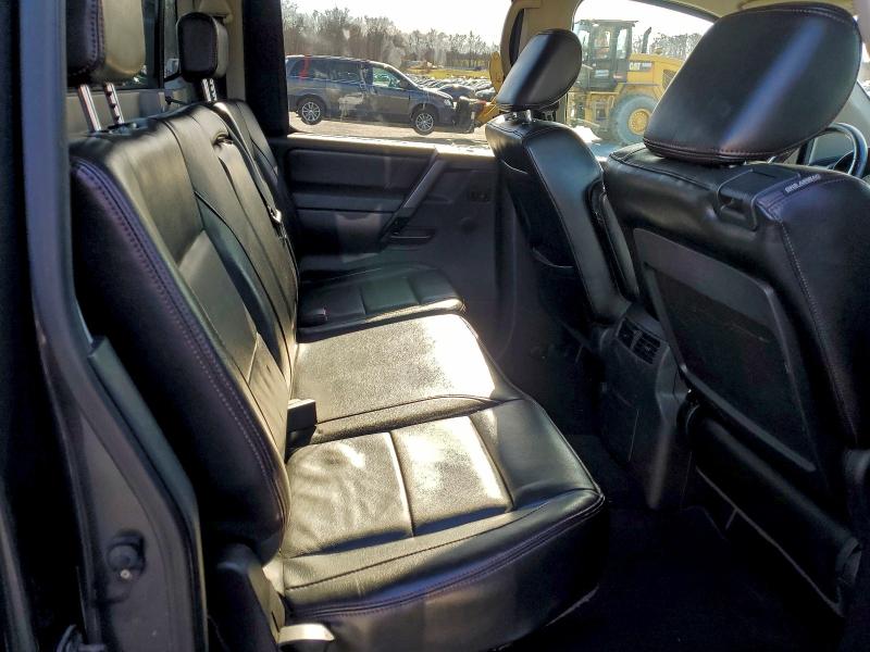 2010 NISSAN TITAN XE #3296271488