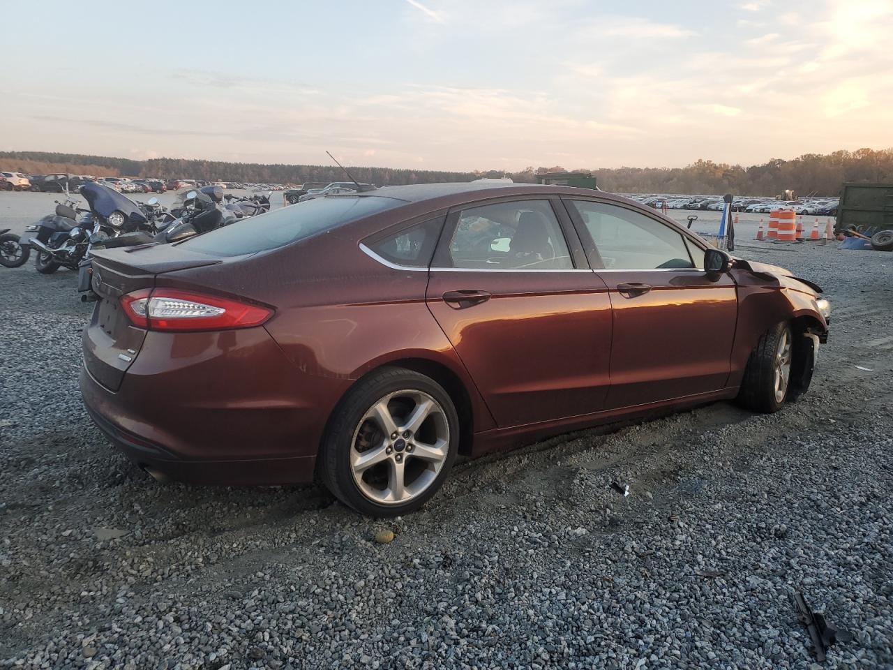 FORD FUSION SE