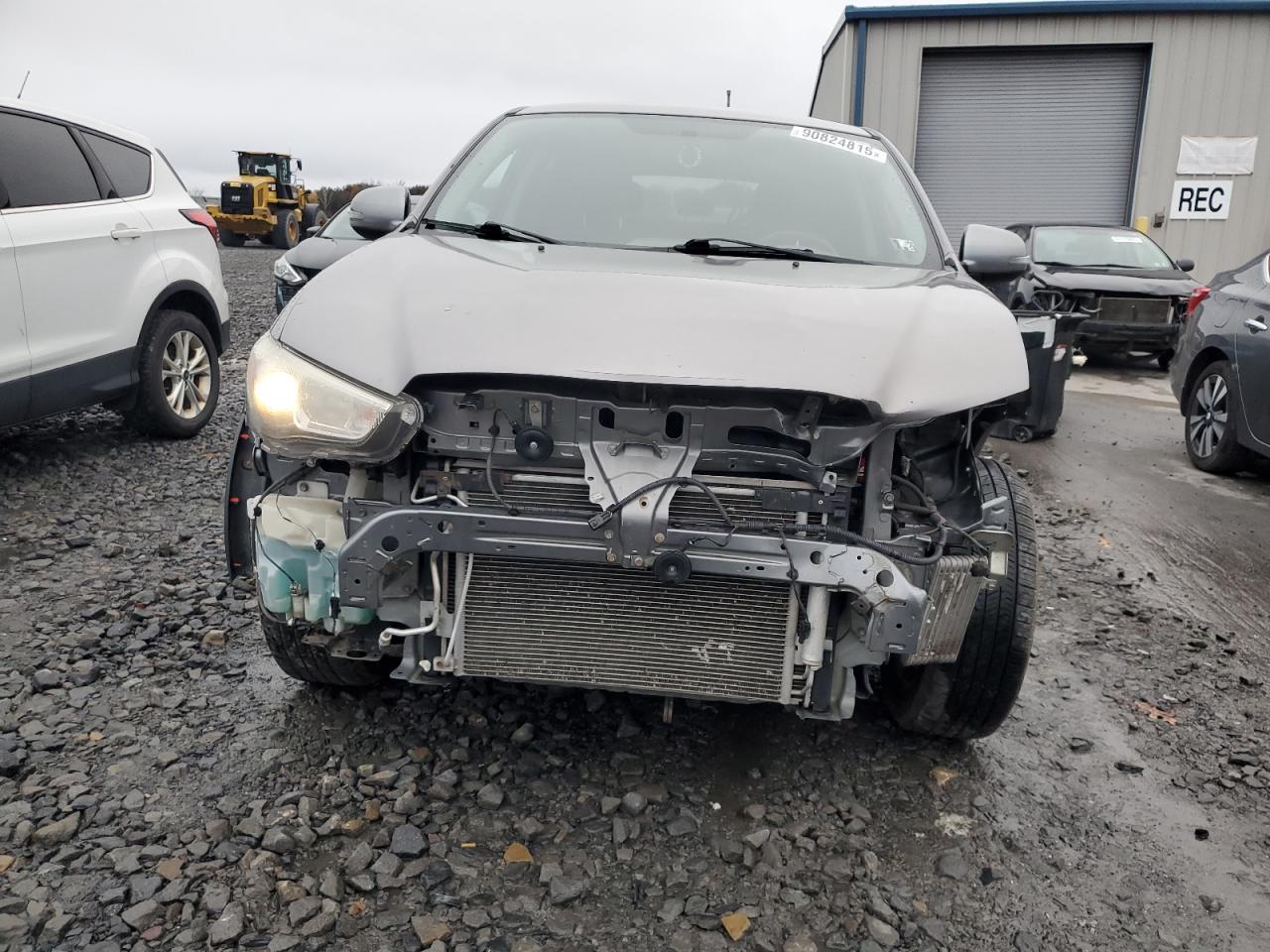 MITSUBISHI OUTLANDER ES